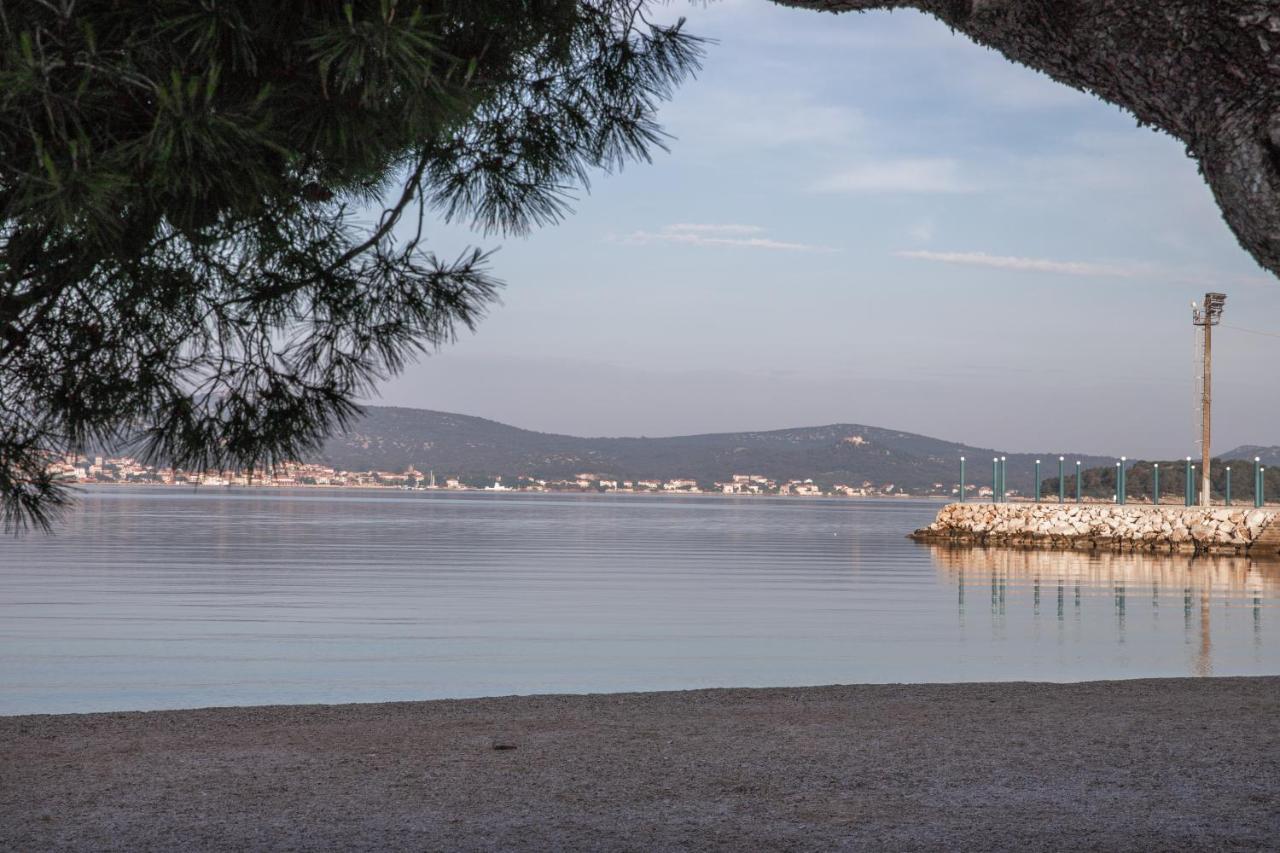 Apartmani Dina Biograd Na Moru Εξωτερικό φωτογραφία