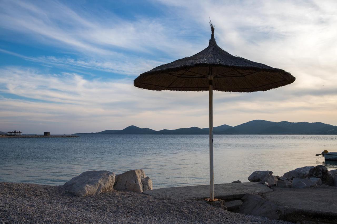 Apartmani Dina Biograd Na Moru Εξωτερικό φωτογραφία