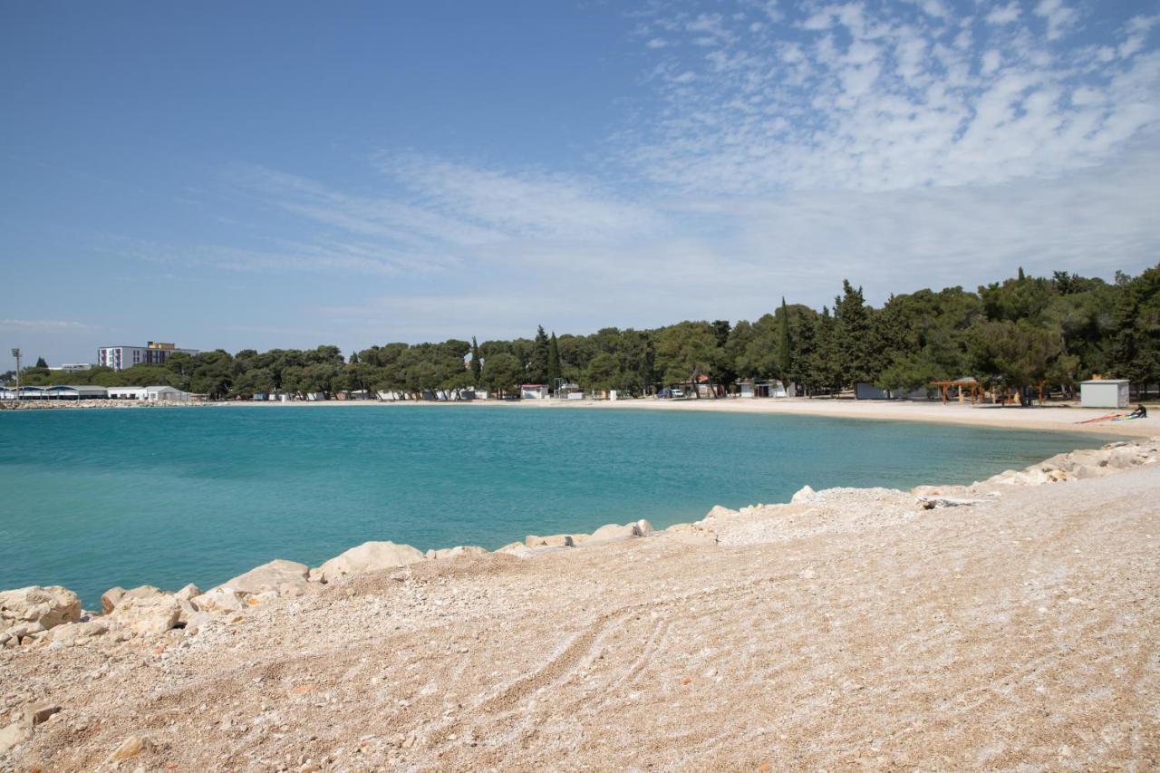 Apartmani Dina Biograd Na Moru Εξωτερικό φωτογραφία