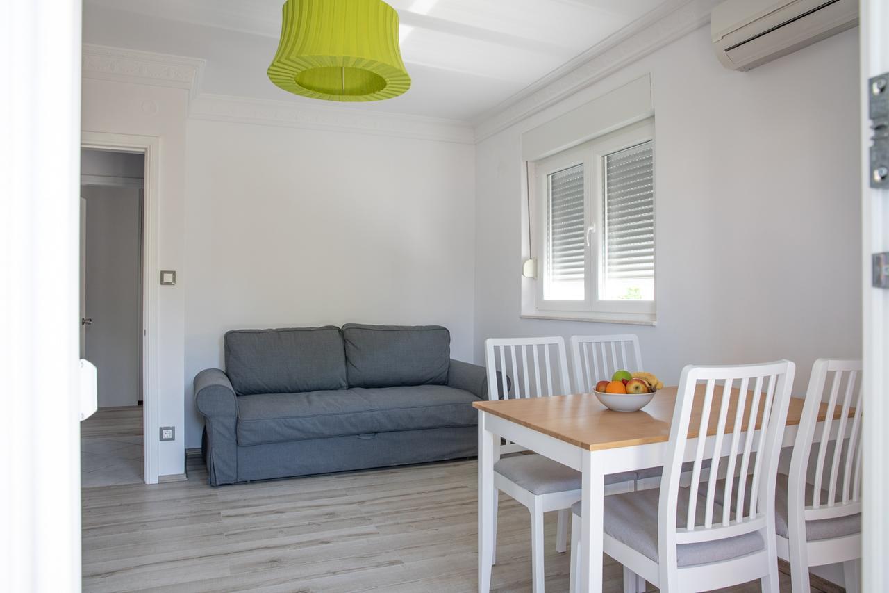 Apartmani Dina Biograd Na Moru Εξωτερικό φωτογραφία