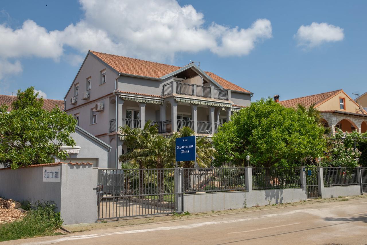 Apartmani Dina Biograd Na Moru Εξωτερικό φωτογραφία