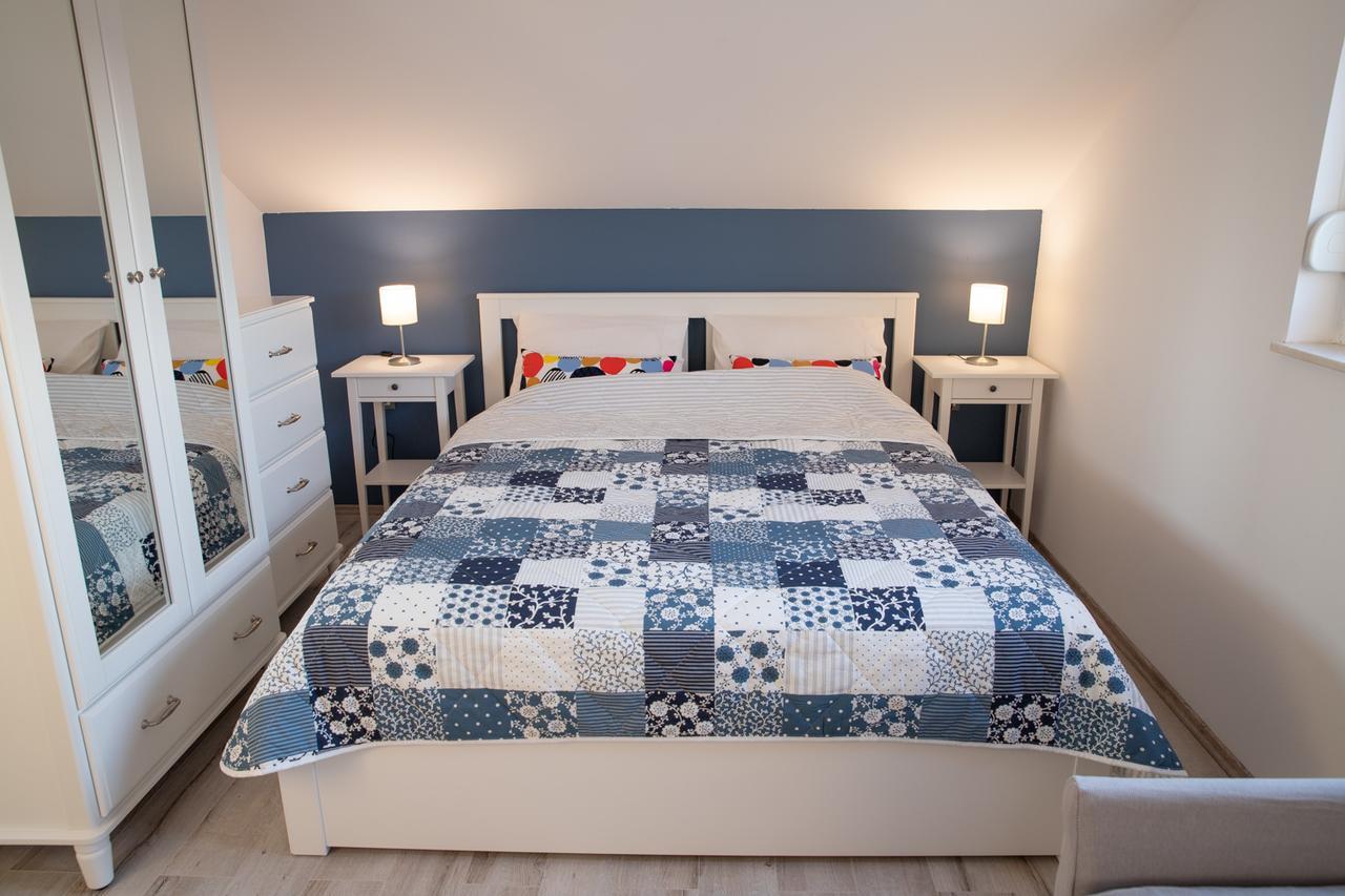 Apartmani Dina Biograd Na Moru Εξωτερικό φωτογραφία