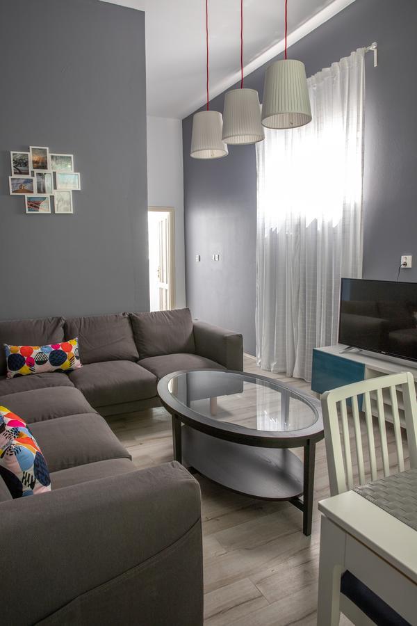 Apartmani Dina Biograd Na Moru Εξωτερικό φωτογραφία